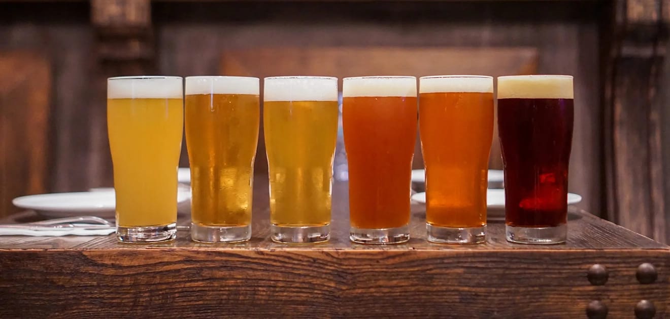 エールビールはどのようなビール?魅力やより一層美味しく飲む方法を解説!