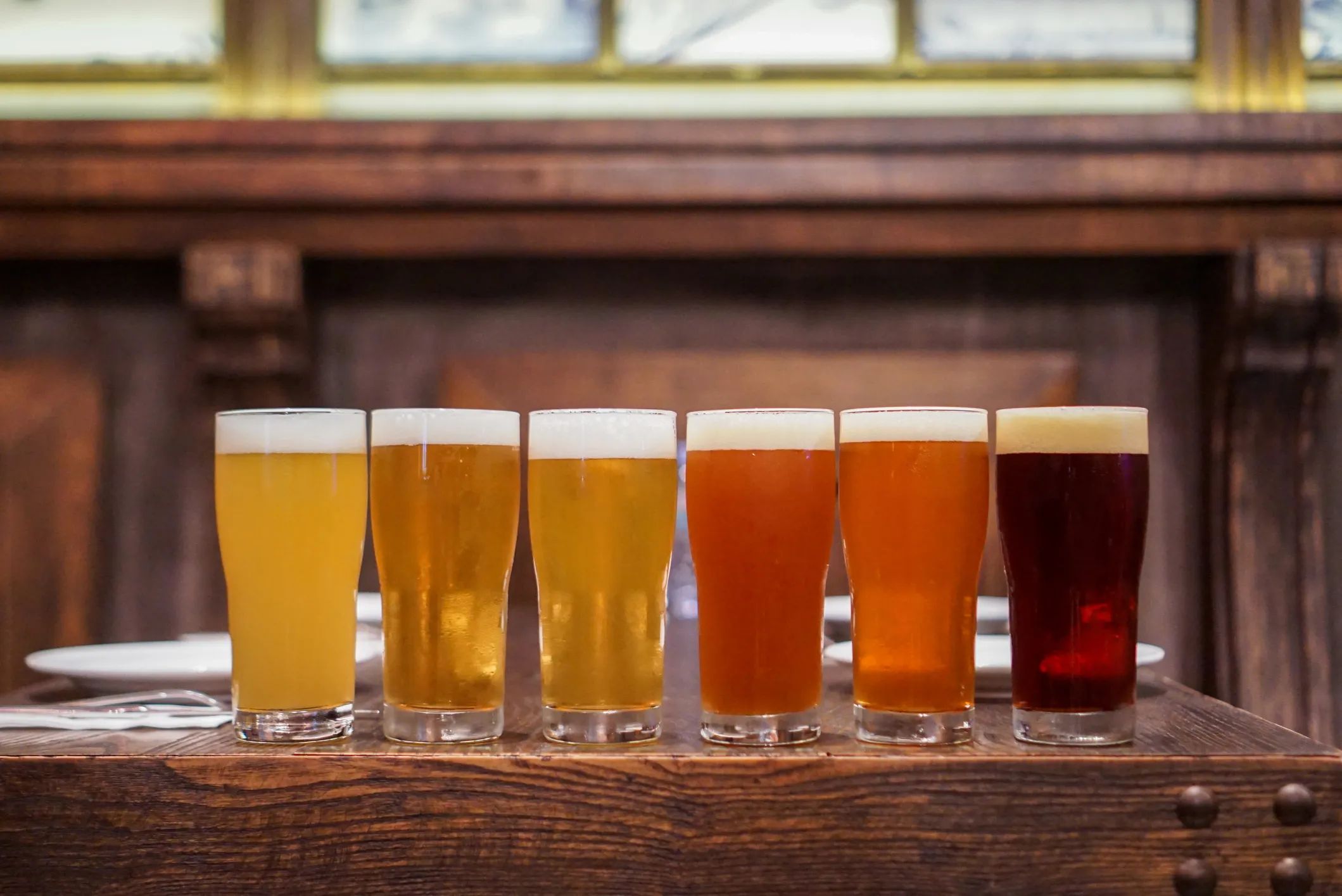 エールビールはどのようなビール？魅力やより一層美味しく飲む方法を解説！