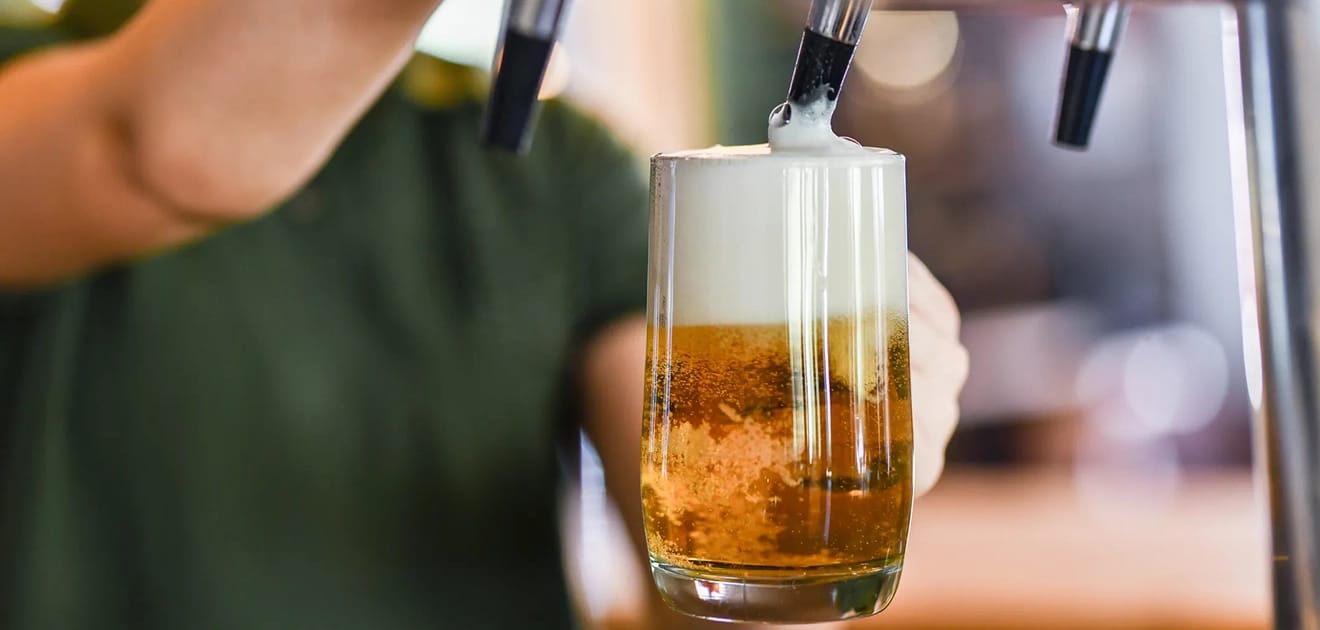 「生ビール」と「瓶ビール」って何が違うの?美味しい飲み方も紹介!